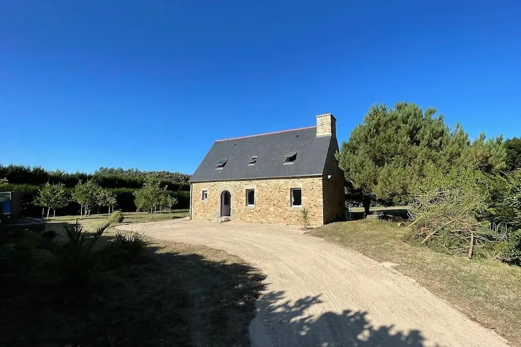 Maison De Kermouster, Juste Avant Le Paradis Lézardrieux 0*,  Fransa